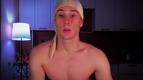 Snapshot of mell0wme chatting on 02.24.25 Mello online show from 02.24.25