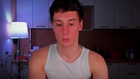 Snapshot of mell0wme chatting on 02.27.25 Mello online show from 02.27.25