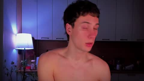 Snapshot of mell0wme chatting on 03.02.25 Mello online show from 03.02.25