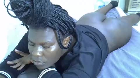 mellanine_ebony online show from 02.19.26