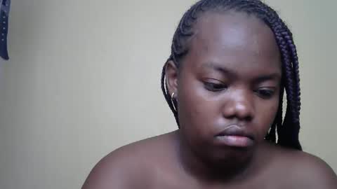 Snapshot of mellcy chatting on 02.12.25 mell online show from 02.12.25