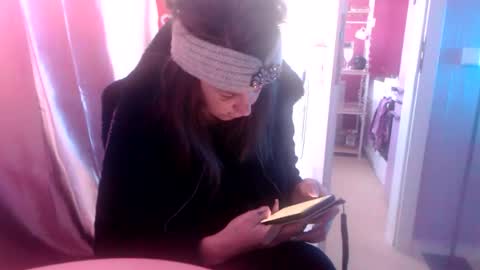 Melli online show from 12.17.25