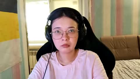 mellieyamazaki online show from 06.03.26