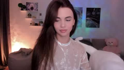 Snapshot of mellifluoustess chatting on 05.21.26 Tessa online show from 05.21.26