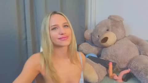  Mellisa online show from 12.13.25