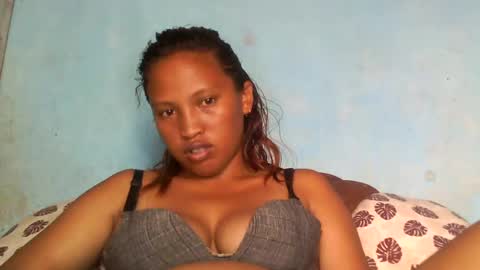 Snapshot of mellissia02 chatting on 02.08.25 mellissa online show from 02.08.25