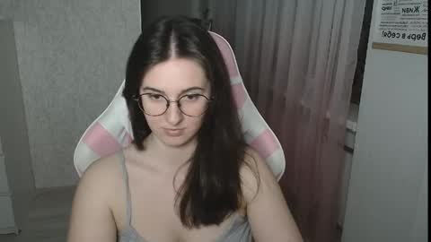 Snapshot of mellonmayre chatting on 05.15.26 mellonmayre online show from 05.15.26