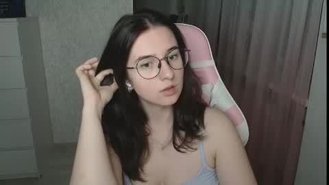 Snapshot of mellonmayre chatting on 05.23.26 mellonmayre online show from 05.23.26