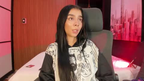 Snapshot of mellove_ chatting on 05.05.26 Mel online show from 05.05.26