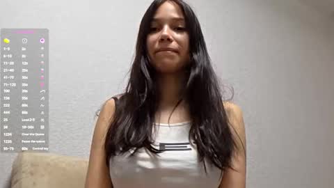 EVA online show from 10.08.25