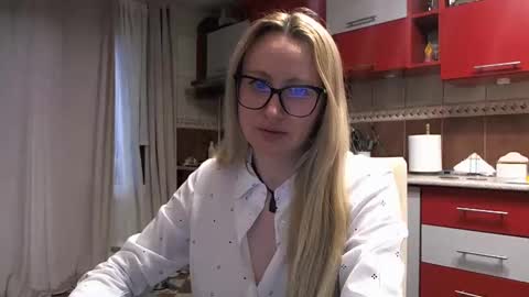 Melly online show from 03.30.26