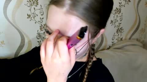 Snapshot of melmooon chatting on 10.29.25 MelMooon online show from 10.29.25