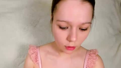 MelMooon online show from 02.20.26