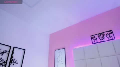 MELODDY PARKERR online show from 04.14.26