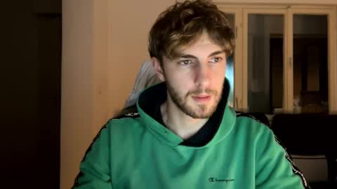 Snapshot of melodicass chatting on 12.21.24 Melodicass online show from 12.21.24