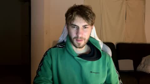 Snapshot of melodicass chatting on 12.23.24 Melodicass online show from 12.23.24