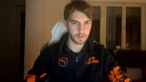 Snapshot of melodicass chatting on 01.18.25 Melodicass online show from 01.18.25