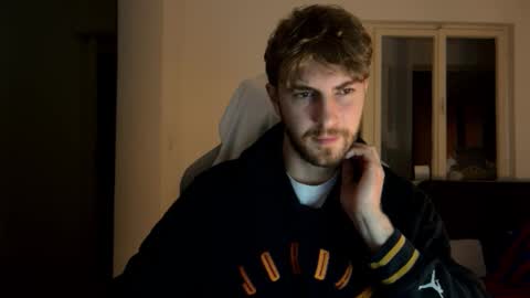 Snapshot of melodicass chatting on 01.25.25 Melodicass online show from 01.25.25