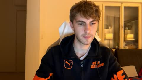 Snapshot of melodicass chatting on 02.05.25 Melodicass online show from 02.05.25