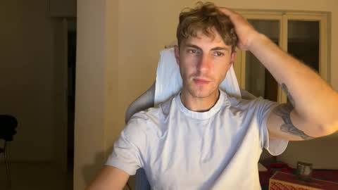 Snapshot of melodicass chatting on 09.11.25 Melodicass online show from 09.11.25