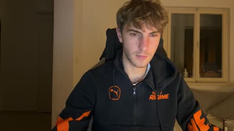 Snapshot of melodicass chatting on 11.07.25 Melodicass online show from 11.07.25