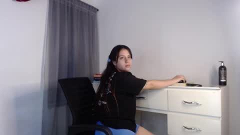 Melody online show from 11.22.25