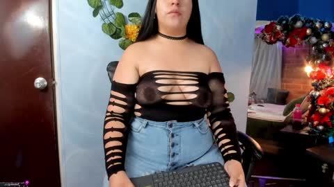  Leslie  online show from 12.13.24