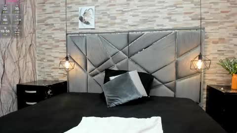 Snapshot of melody_fire_ chatting on 11.03.25 Melody online show from 11.03.25