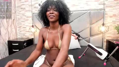 Snapshot of melody_fire_ chatting on 11.08.25 Melody online show from 11.08.25