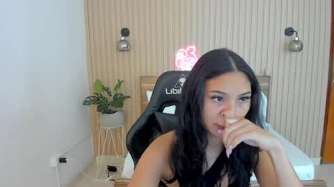 Melody  online show from 03.08.25