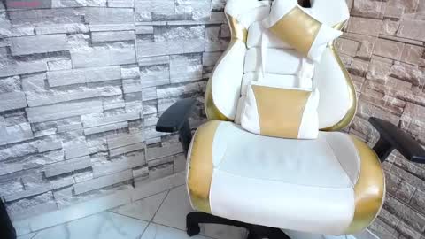 MELODY  HILS online show from 01.21.25