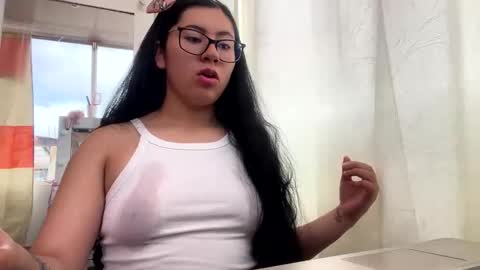 Mell  online show from 11.10.25