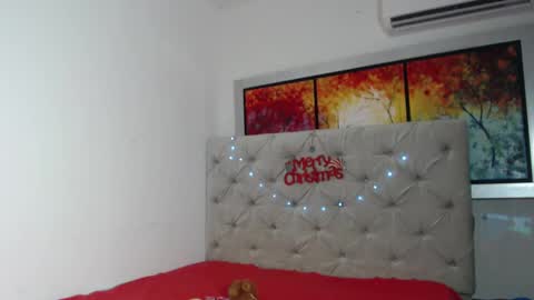 melody phillips online show from 12.15.24