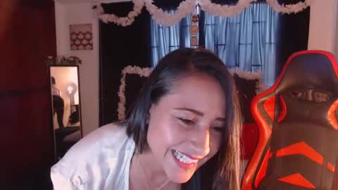 Snapshot of melody_sofia1 chatting on 10.07.25 Melody online show from 10.07.25