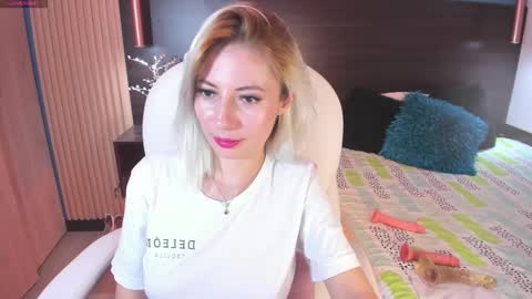 Snapshot of melody_starr chatting on 03.12.25 melody_starr online show from 03.12.25