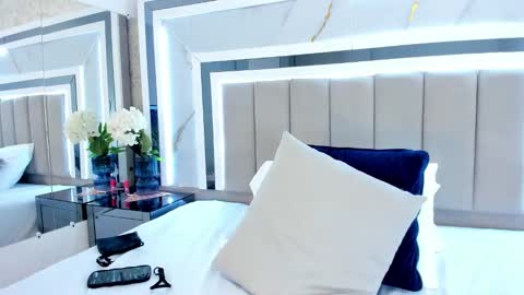 melodycharlotte online show from 09.30.25