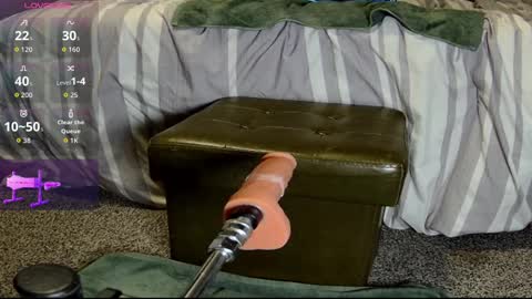 Snapshot of memphisdatwink chatting on 10.08.25 slimthug online show from 10.08.25