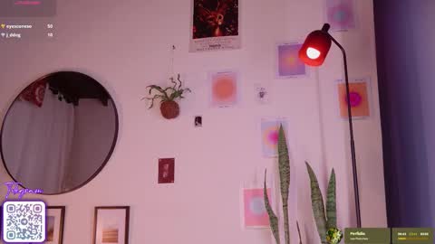 Mena  Help me reach 700 thumbs up online show from 10.17.25