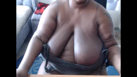 bigboobsass online show from 11.28.25