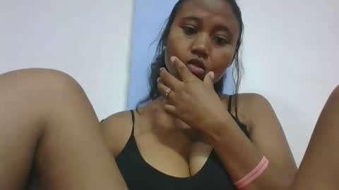 Snapshot of mendrika718601 chatting on 03.01.26 mendrika718601 online show from 03.01.26