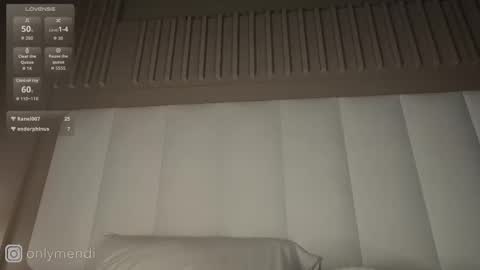 Snapshot of menndi chatting on 09.25.25 menndi online show from 09.25.25