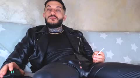 Fallow my ONLYFANS for xxx daily online show from 04.29.26