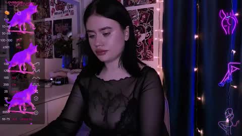 Snapshot of meow_marie chatting on 10.27.25 meow marie online show from 10.27.25