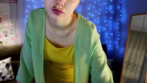 meow_mellie online show from 09.15.25