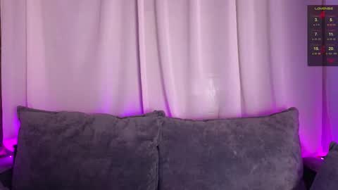 meow_mellie online show from 09.19.25