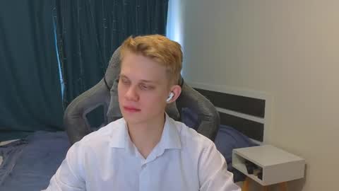 Mickey online show from 11.25.25