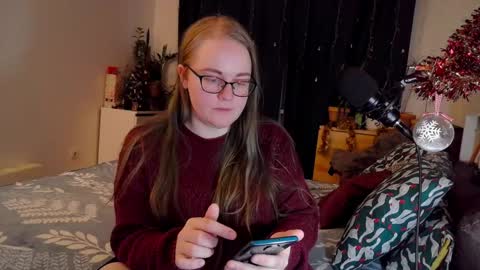 Mary  online show from 01.02.25