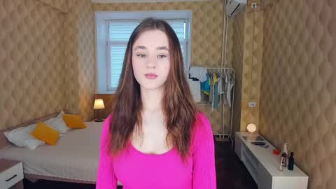 Snapshot of meoww_meows chatting on 10.10.25 Julie online show from 10.10.25