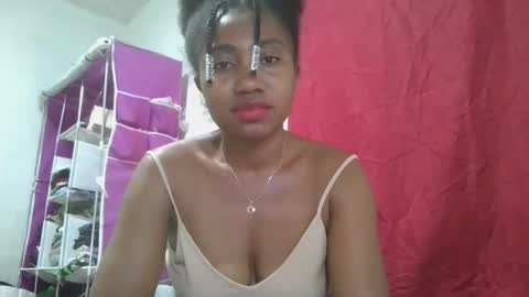 Snapshot of meraldaaaa chatting on 09.20.25 meraldaaaa online show from 09.20.25