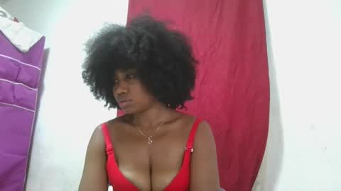 Snapshot of meraldaaaa chatting on 10.02.25 meraldaaaa online show from 10.02.25